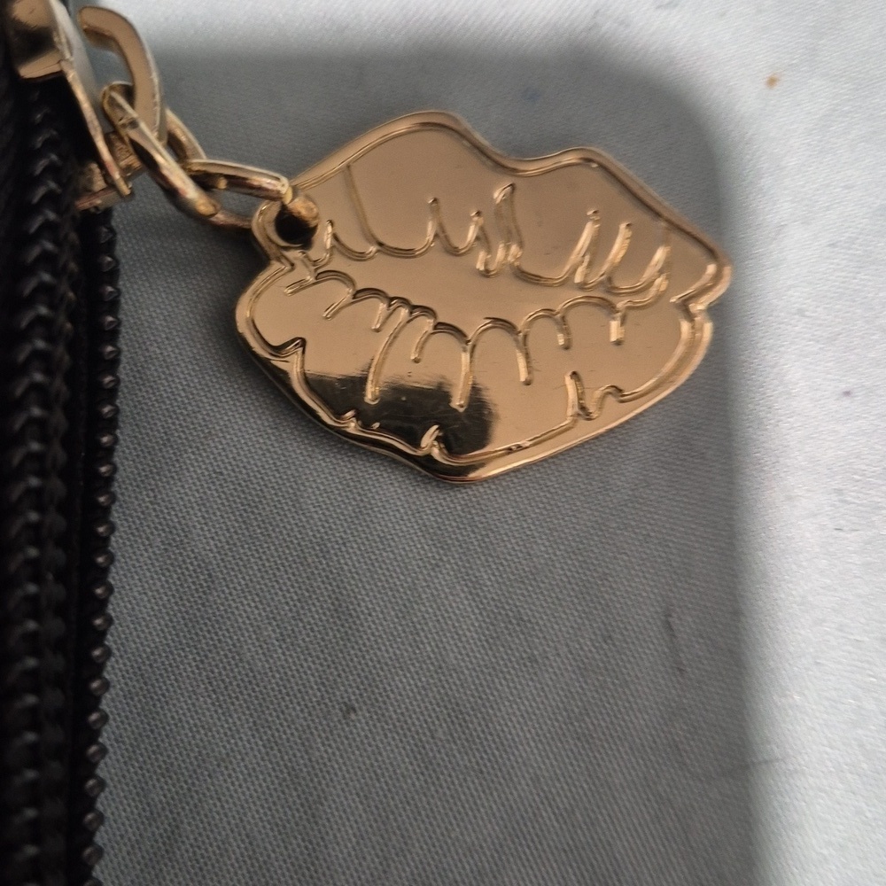 Betsey Johnson Black Cat Embossed Clutch - Picture 4 of 5